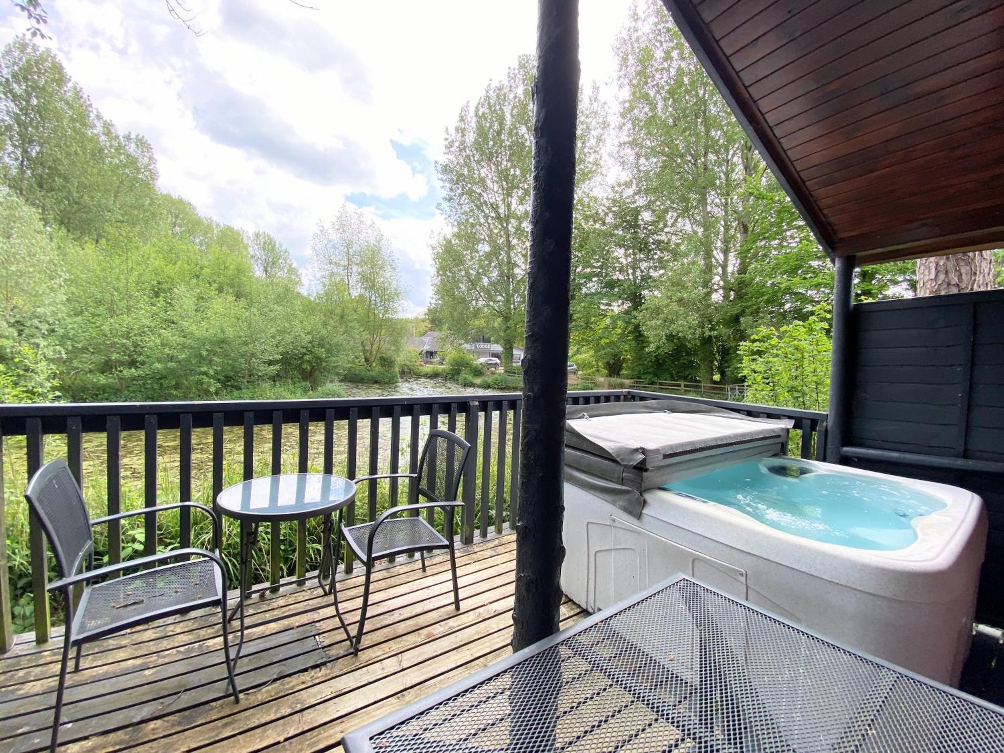Otter 4 Hot Tub - Huntersmoon-Warminster-Bath-Salisbury Villa Exterior foto